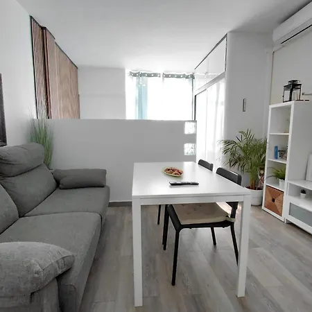 Torremolinos Beach Apartment *